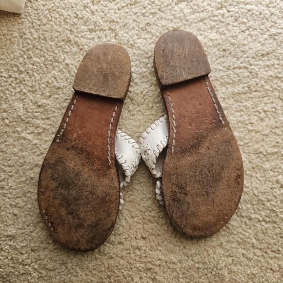 Palm Beach Sandals White Thong with Small heel 100% leather - Picture 2 of 2